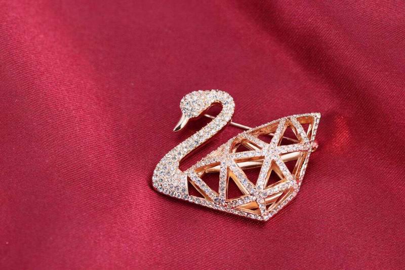 Swarovski Brooch 04yxh01
